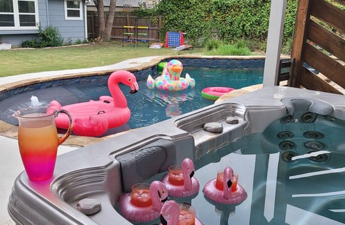 Pflugerville House | 4bd 3ba - Pool/HotTub/Arcade/Theater/PingPong/Foosball
