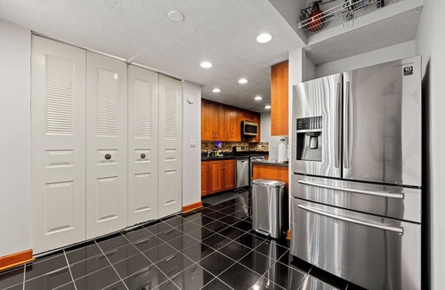 Norcross House | 4BD 3Bath Modern City Escape