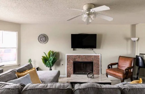 Dallas House | 4BD-KingBed-Remote Workspace