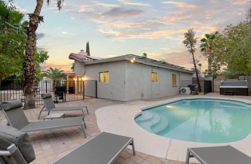 Trails North House | 4BD Pool Basketball Hot Tub Pool Table