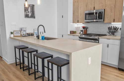 OST - South Union House | 4BD Urban Retreat Prime Location Gym Parking