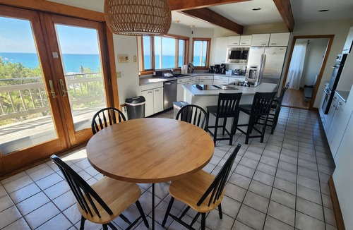 North Truro House | 4BD Waterfront Contemporary-RIGHT ON THE BEACH, A/C, Direct Access to Private Beach, Amazing Sunset & Water Views