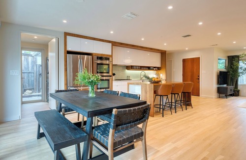 Tarrytown House | 4BDR House w/Pool & Guest House in Central Austin