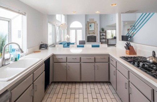 Marina Peninsula Apartment | 4Bed 4Bath Venice/MDR Beach PH