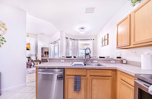 Haines City House | 4bed pool/Hot tub,Game Room at Calabay Tower lake