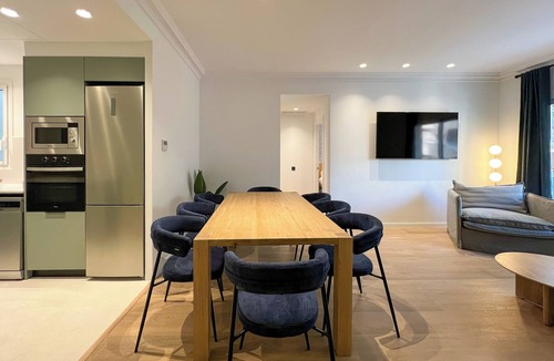 El Putget i Farro Apartment | 4Bedroom modern apartment on Balmes