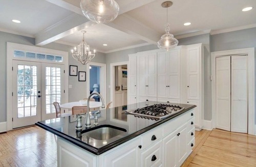 Summerville House | 4BR/3BA Home for Masters in Historic District