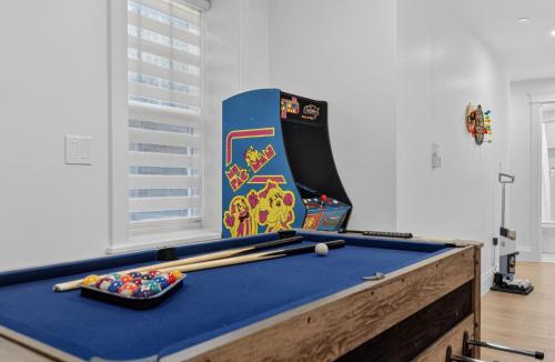 Inman Square Apartment | 4BR 3Bath Game Room Harvard MIT Apt