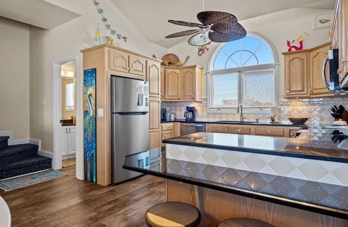 Emerald Isle House | 4BR, 4.5 Baths| Luxury Oceanfront Escape