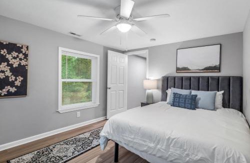 Forest Oaks House | 4BR 50Acre Ridge Retreat Trails Fire Pit