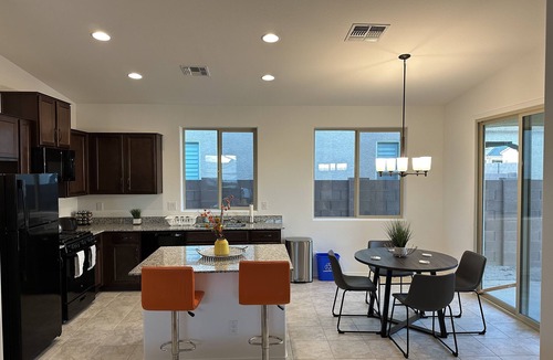 Glendale House | 4BR-5min from Cardinal Stadium