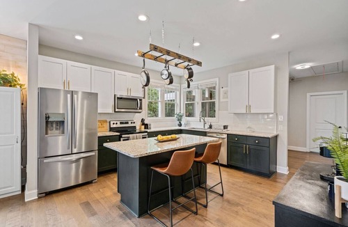 Durham House | 4BR/8 Guest Home | Modern Amenities | Duke/Med Ctr