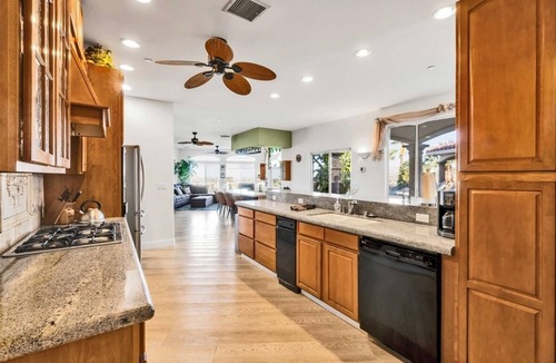 Yucca Valley Villa | * 4BR, Absolute Privacy, Jacuzzi, Pool Heating Can Be Added*