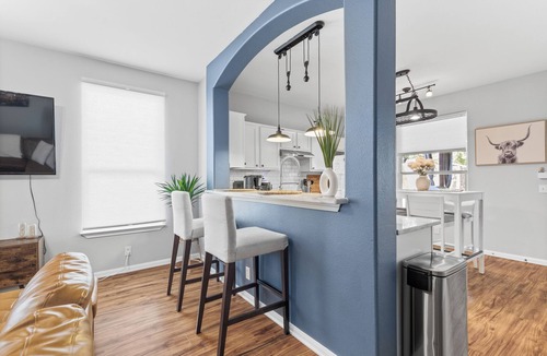 Austin House | 4BR Austin Getaway - Ideal for Families & Groups!