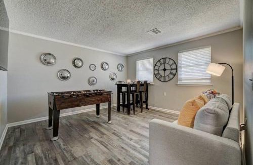Central Oklahoma City Villa | 4BR Beauty w/Game Room! Lake Hefner Hideaway