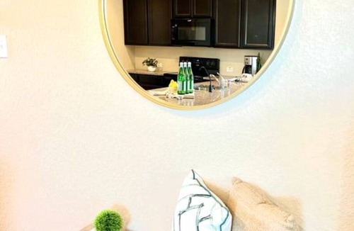 Medina Valley House | 4BR Boho Perfect for Families & Groups, Sleep 8, Ideal for Lackland AFB