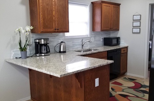 Ozark House | 4BR close to Springfield 30 min to Branson