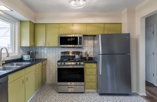 Parkville House | 4BR Closest to Netherlands Camp Private Garage