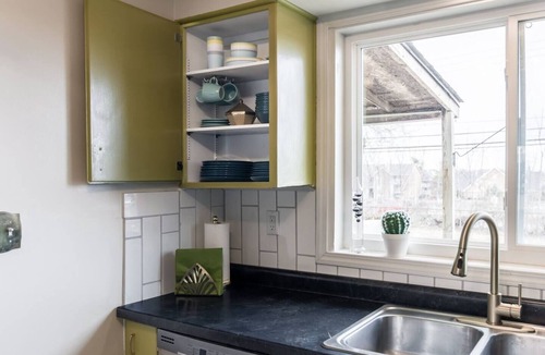 Parkville House | 4BR Closest to Netherlands Camp Private Garage
