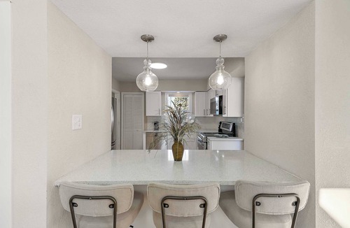 Mound House | 4BR Family Haven on Bartlett Blvd｜Workspaces + WiFi｜Pet Friendly｜Garage｜#42534