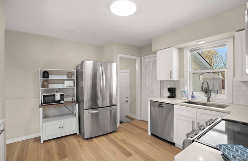 Mound House | 4BR Family Haven on Bartlett Blvd｜Workspaces + WiFi｜Pet Friendly｜Garage｜#42534