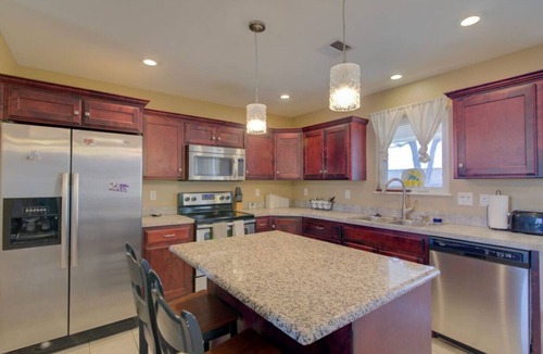 Manhattan House | 4BR Family Home w/Game Room & Spacious Yard