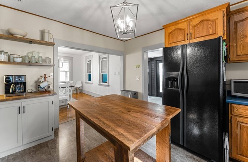 Browerville House | 4BR Farmhouse Retreat on 10 Acres