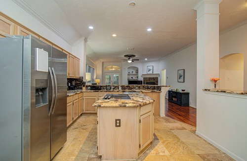 Missouri City Villa | 4BR Getaway w/Patio, BBQ & Private Yard