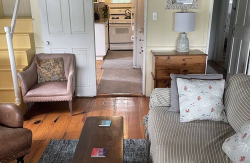 Truro Cottage | 4BR historic cottage on Pamet & Cape Cod Bay. Kayak heaven. WIFI. Washer dryer.
