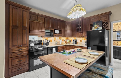 Harrisburg - Hershey House | 4BR Historic Shipoke Home | Walk to Capitol