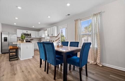Lebanon House | 4Br Home 5 minutes from LEAP/Lilly Project