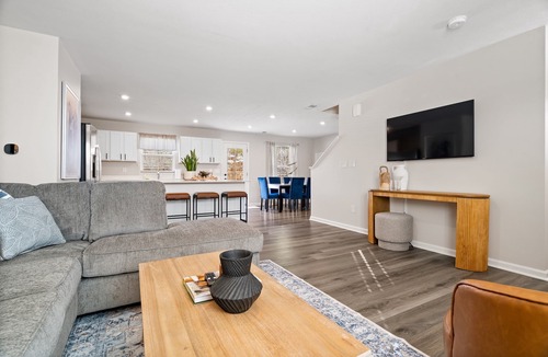 Lebanon House | 4Br Home 5 minutes from LEAP/Lilly Project