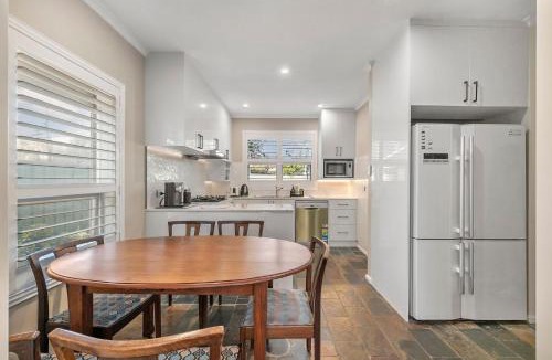 Fullarton House | 4BR Home in Fullarton