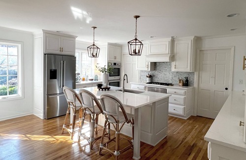 Leawood House | 4BR Home in Leawood, Walk to England World Cup HQ