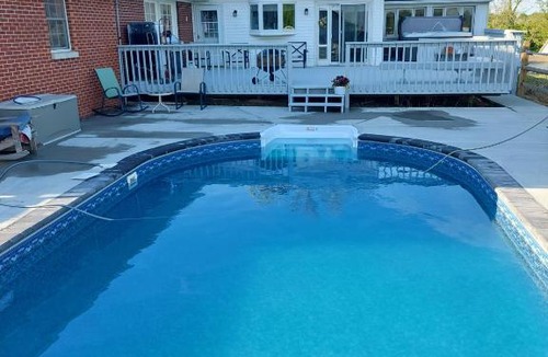 Williamstown House | 4BR Home - Pets Allowed by ARK Experience