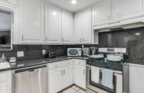 Bedford House | 4BR Home with Pool, Golf, Game Room, Fire Pit, Near Stadium & DFW