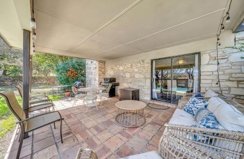 Universal City House | 4BR Home with Pool Grill Sleeps 12 Near AFB