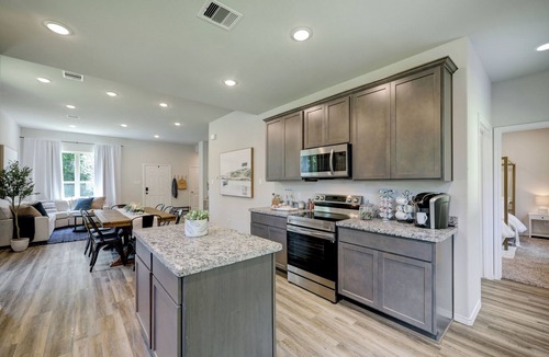 Montgomery House | 4BR house in Montgomery w/WiFi, AC, Backyard 10 mins Lake Conroe, Sleeps 13