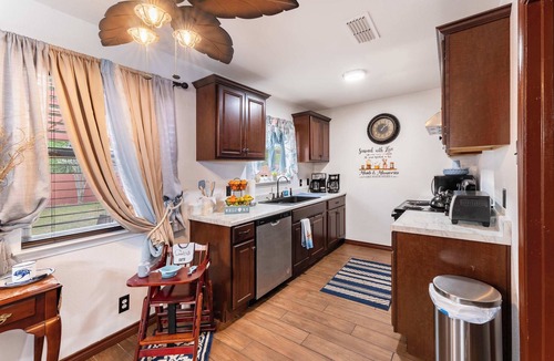 West San Antonio House | 4BR House Near San Antonio Fiesta & Lackland AFB