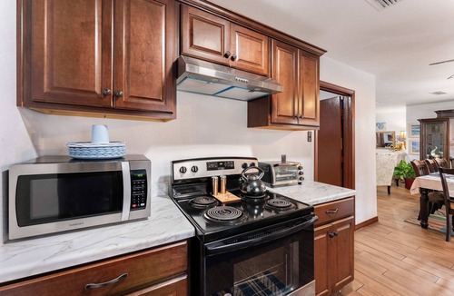 West San Antonio House | 4BR House Near San Antonio Fiesta & Lackland AFB