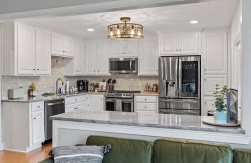 Caryville House | 4BR Lakefront Getaway,Hot Tub,Dock