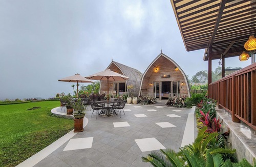 Kerambitan Villa | 4BR Luxury Villa with Panoramic Mountain Views