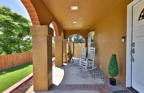 Lakeside House | 4BR Modern Hacienda Pool House Retreat + Game Room