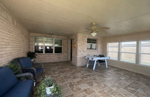 Iowa Colony House | 4BR Near NRG & Medical Center - Quiet & Safe Area