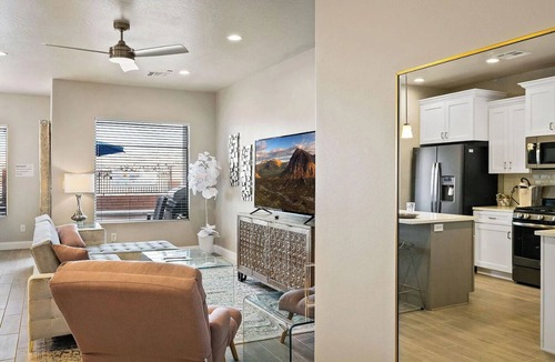 Hurricane House | 4BR Near Zion -Pool, Fire Pit & Game Room