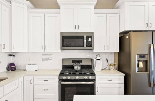 Hurricane House | 4BR Near Zion -Pool, Fire Pit & Game Room