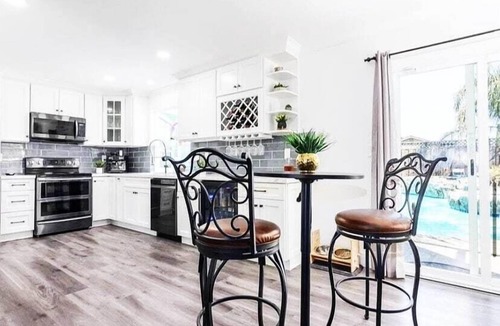 Oakley House | 4BR Pool Oasis | Hot Tub + Firepit