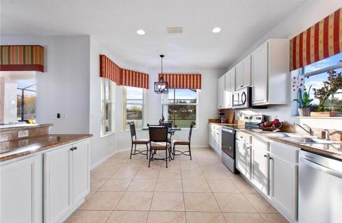 Crystal Cove Villa | 4Br Pool Villa, Near Disney - Gated Resort!