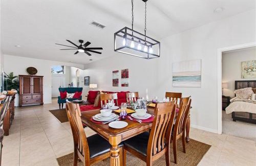 Crystal Cove Villa | 4Br Pool Villa, Near Disney - Gated Resort!