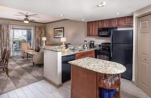Pennington Bend Condo | 4br Presidential Unit in Heart of Music City!